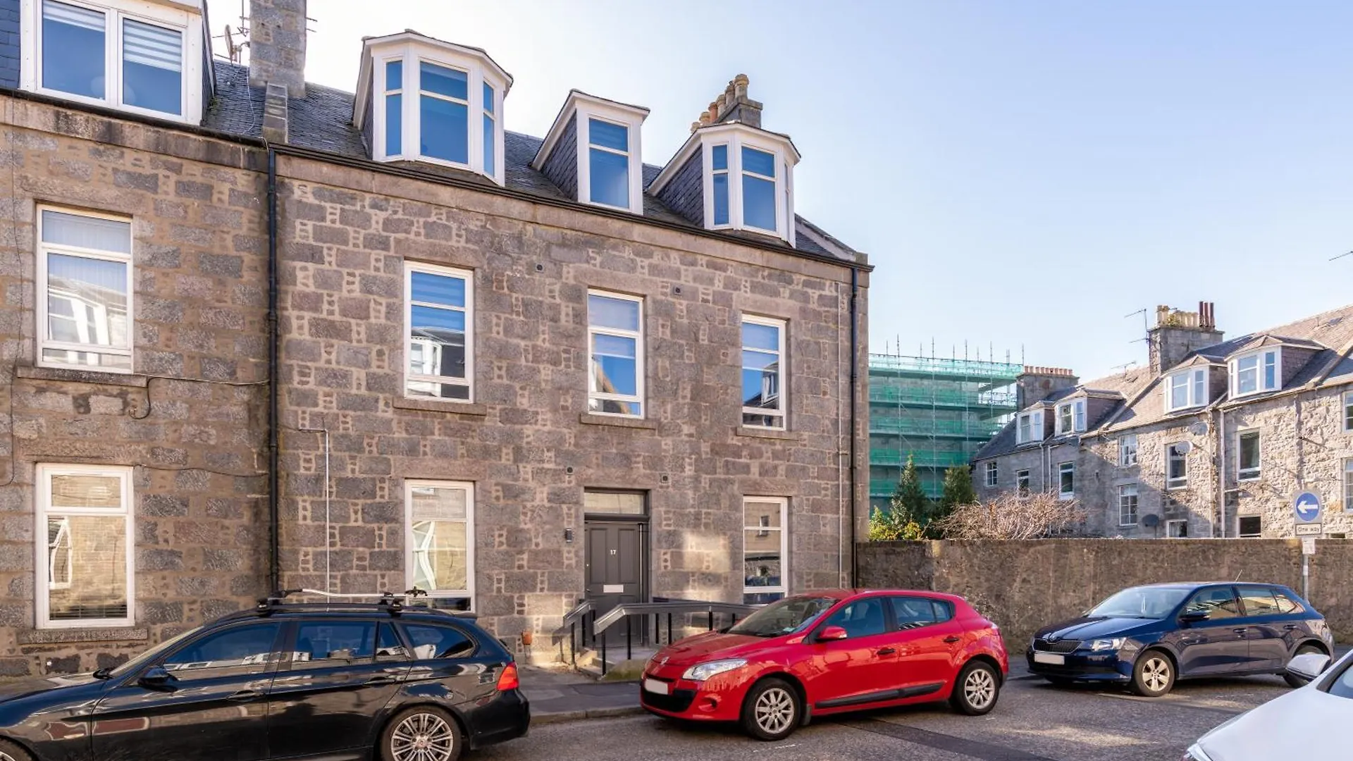 Remodelled Luxury 3 Bed Apartment Aberdeen
